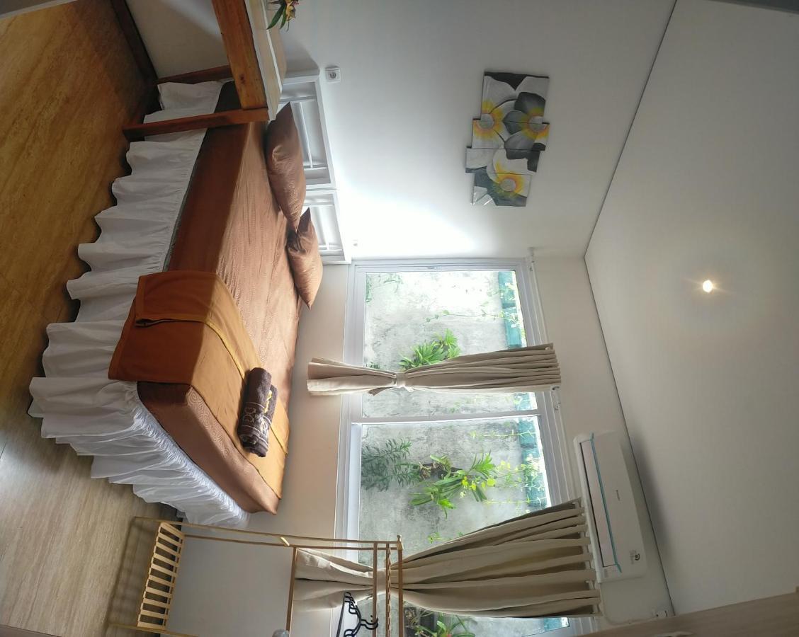 Rion Hostel Bogor Exterior photo