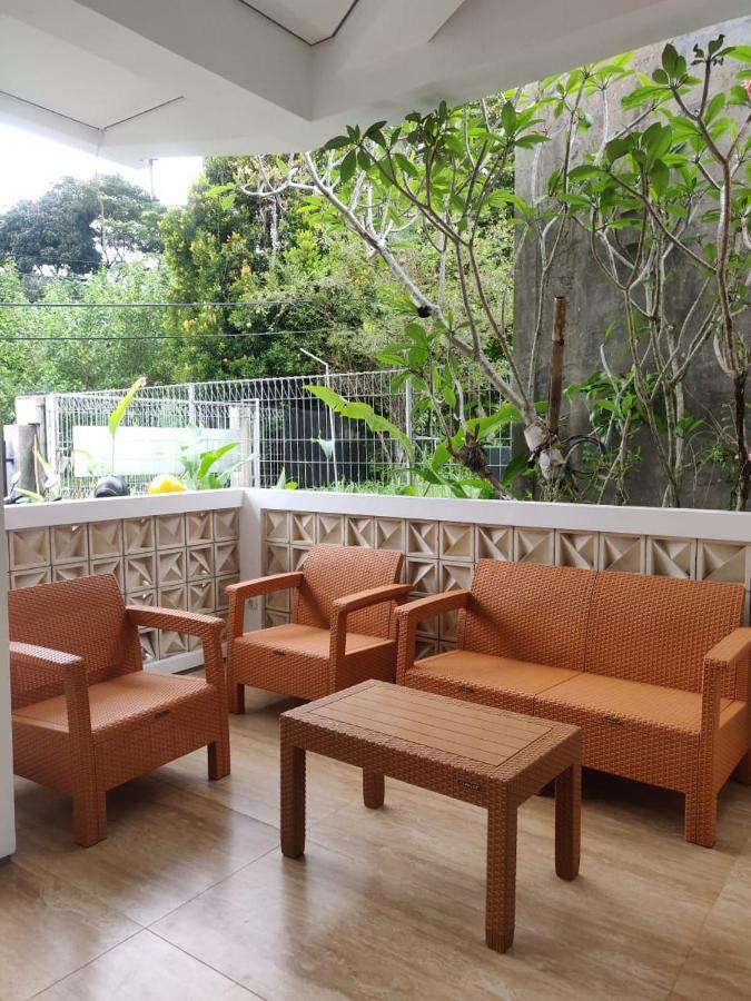 Rion Hostel Bogor Exterior photo