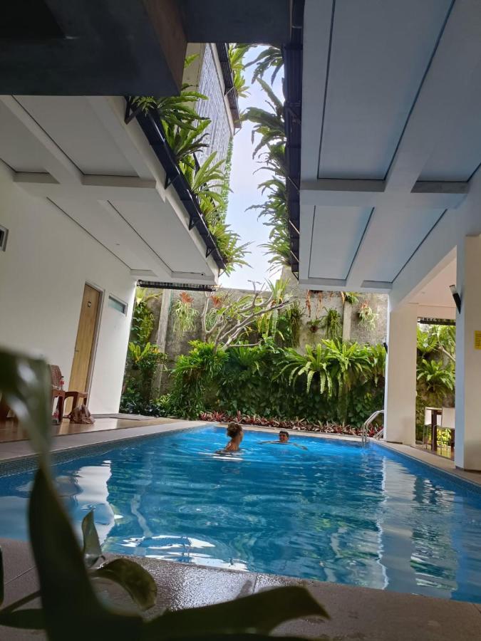 Rion Hostel Bogor Exterior photo